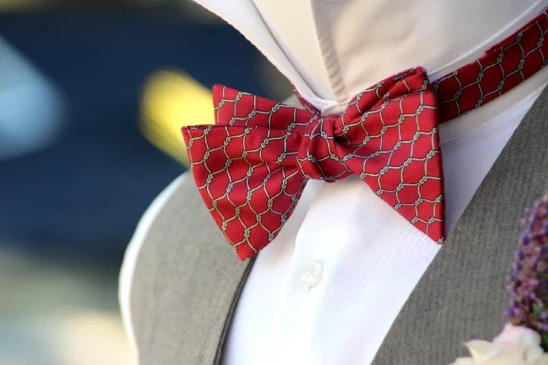 Men's necktie for fashion events-Red Self-Tie Bow Tie