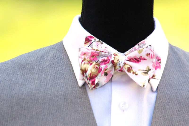 Men's tie for high-end occasions-Pink White Floral Self-Tie Bow Tie