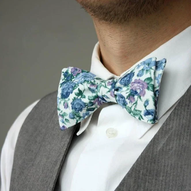 Classic men's necktie-White Blue Floral Self-Tie Bow Tie