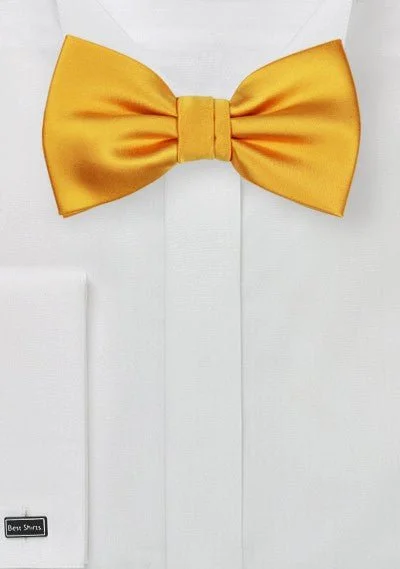 Men's tie with a sophisticated pattern-Golden Saffron Solid Bowtie