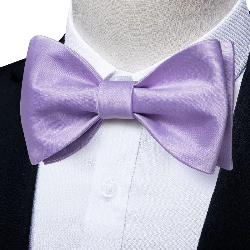 Men's tie with contrasting colors-Lavender Solid Silk Bowtie Pocket Square Cufflinks Set