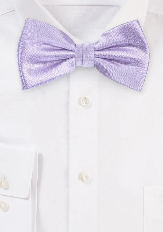 Best men's tie for weddings-Sweet Lavender Solid Bowtie