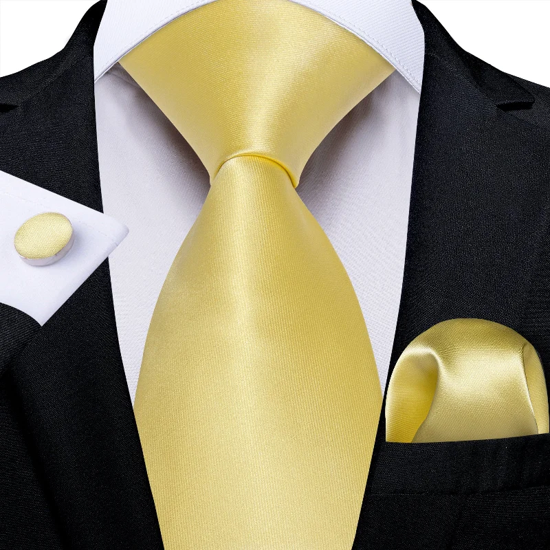 Affordable men's tie with patterns-Yellow Solid Men's Tie Pocket Square Handkerchief Set